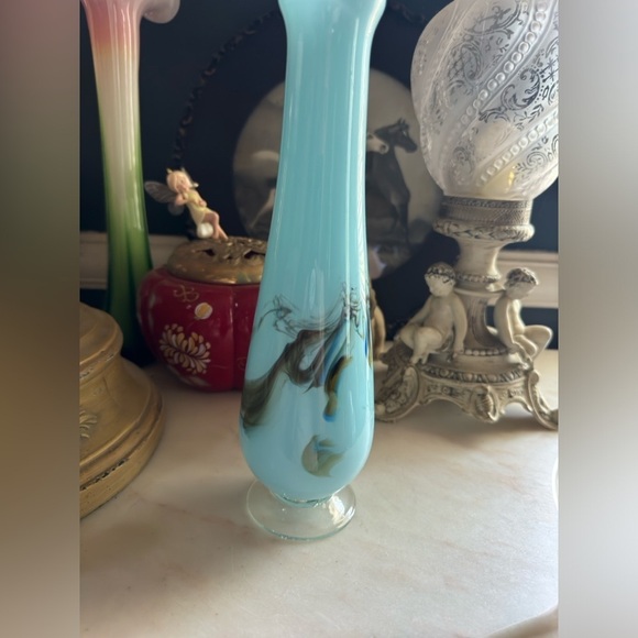 Dalian Glass Co Other - Vintage Chinese Dalian Glass Co. "Snowflakes" Glass Vase